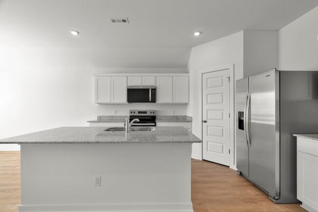 Building Photo - Brand-New 3 Bedroom Home in Prairie Grove!...