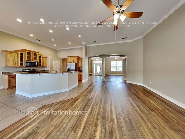 Foto del edificio - 6462 Hickory View Dr