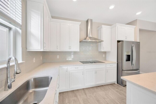 Foto del edificio - 6398 Bradford Woods Dr