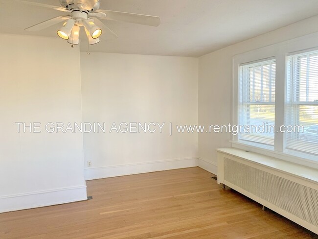 Foto del edificio - 2102 Westover Ave SW