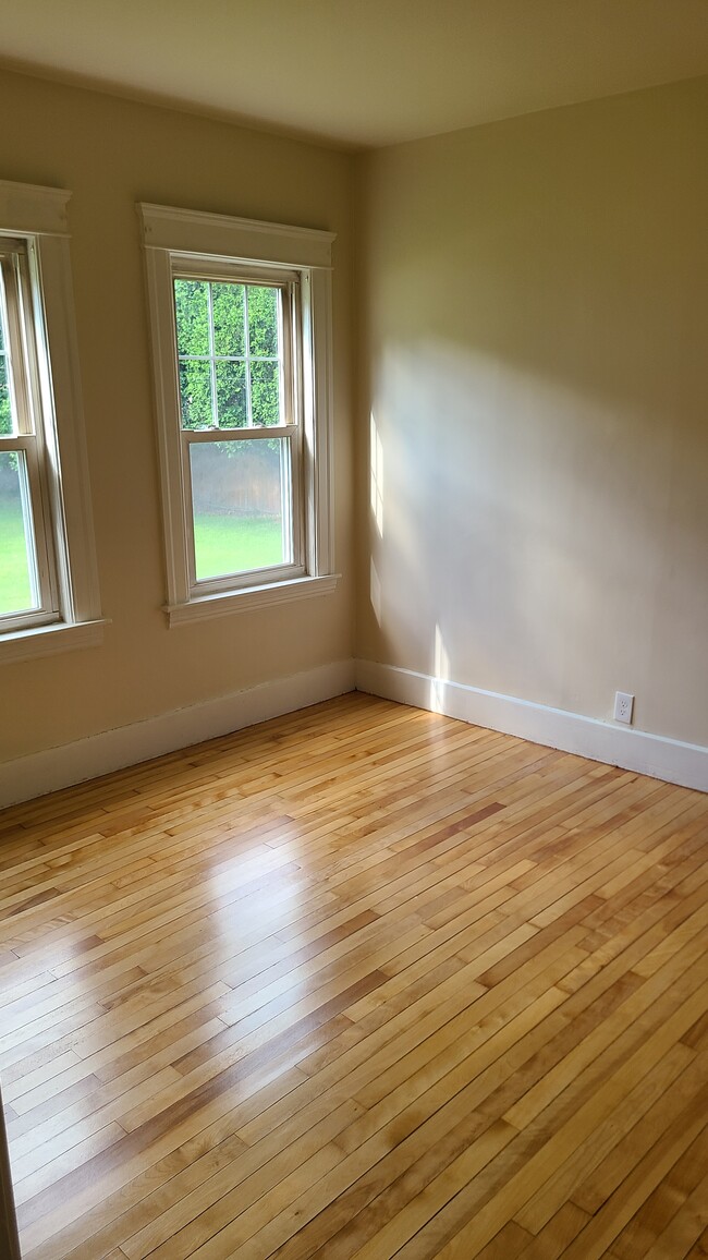 Foto del edificio - 60 Richmond Ave