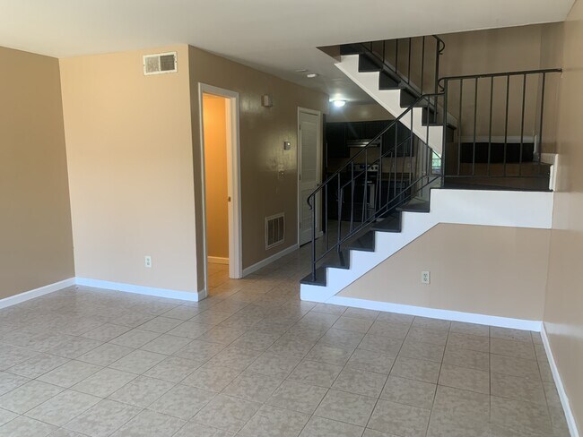 Building Photo - 2607 Evans Mill Dr