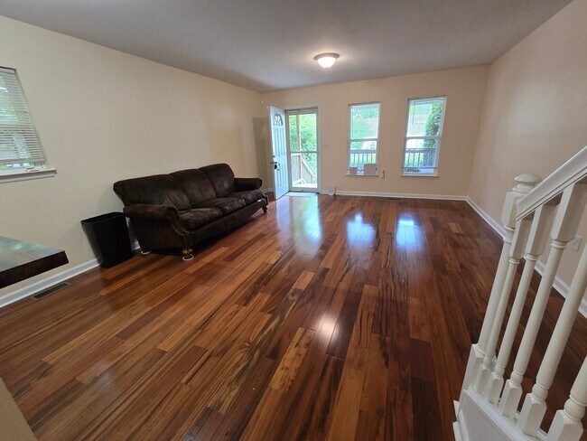 Building Photo - 1404 N 30th St