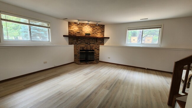 Building Photo - 1320 Windemere Ave