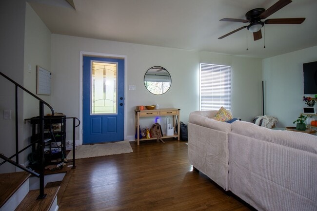 Building Photo - 3520 Sargeant Dr