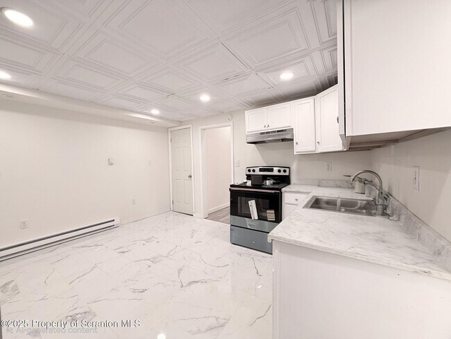 Foto del edificio - 212 Center Ave, Plymouth