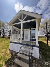 Building Photo - 324 Parker Ln