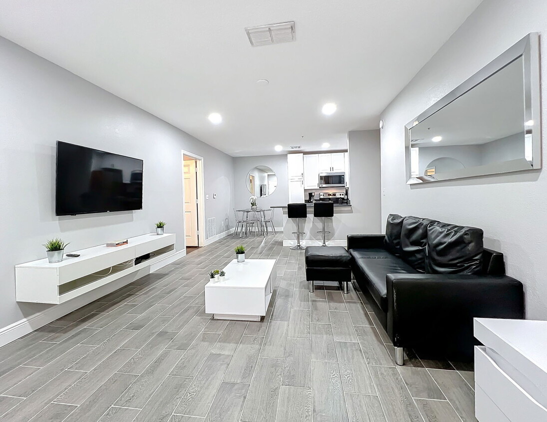 Primary Photo - South Kirkman Road, Orlando, FL 32811 - 2 ...