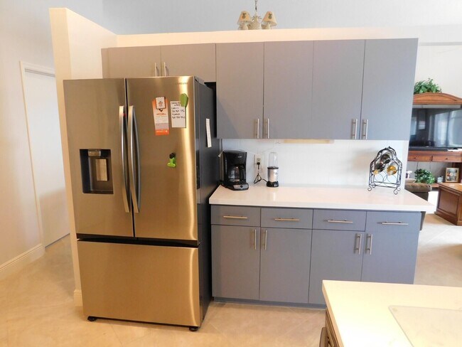 Foto del edificio - 5633 Aspen Ridge Cir
