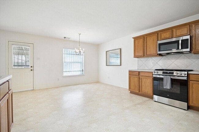 Foto del edificio - 15627 Haleys Landing Ln