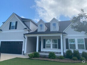 Building Photo - 113 Apple Tree Ln