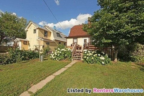 Building Photo - 3715 Dupont Ave N