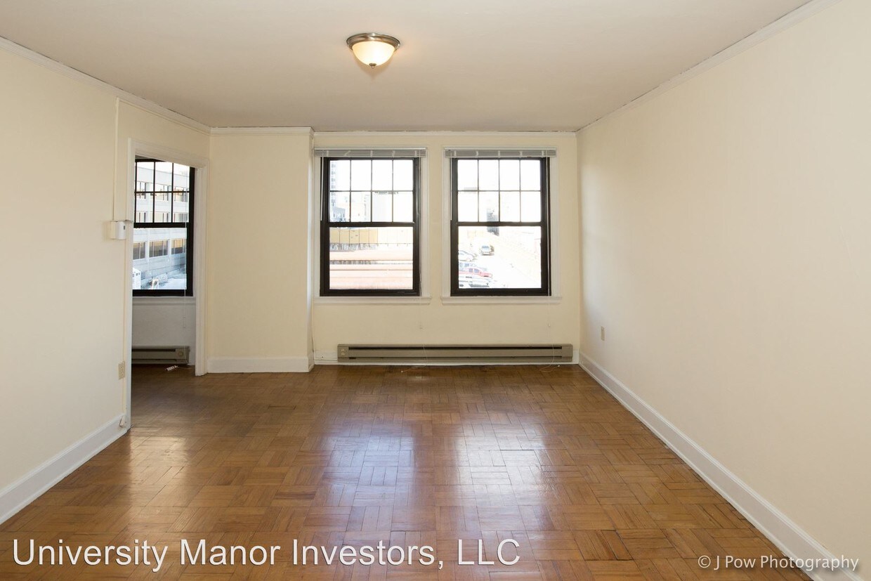 Primary Photo - 1305 NE 43rd St