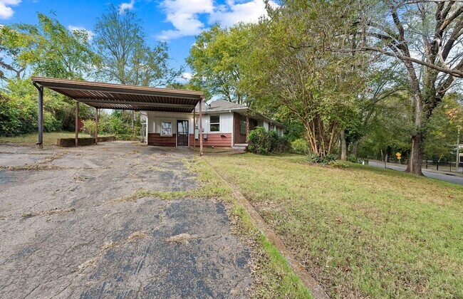 Foto del edificio - 1829 River Dr