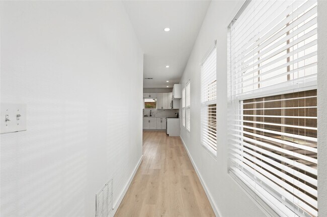 Foto del edificio - 1908 Gallagher St