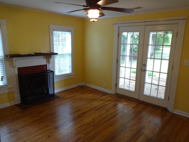 Building Photo - 3812 Wrightsville Ave