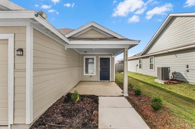 Building Photo - 1412 Silver Oak Ln