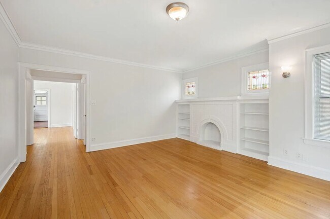 Foto del edificio - 6034 N Rockwell St