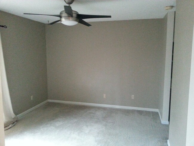Dormitorio principal - 132 Edgewater Ln