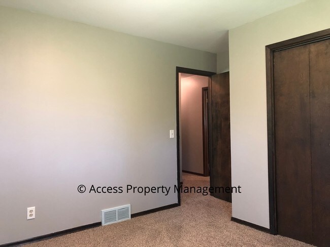 Foto del edificio - 2115 Leffingwell Ave NE