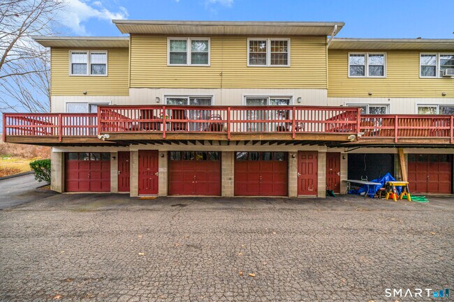 Building Photo - 167 Kinney St