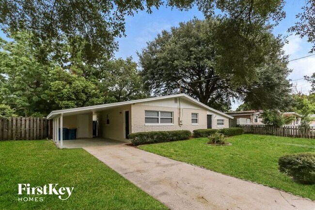Foto del edificio - 3206 Red Oak Dr