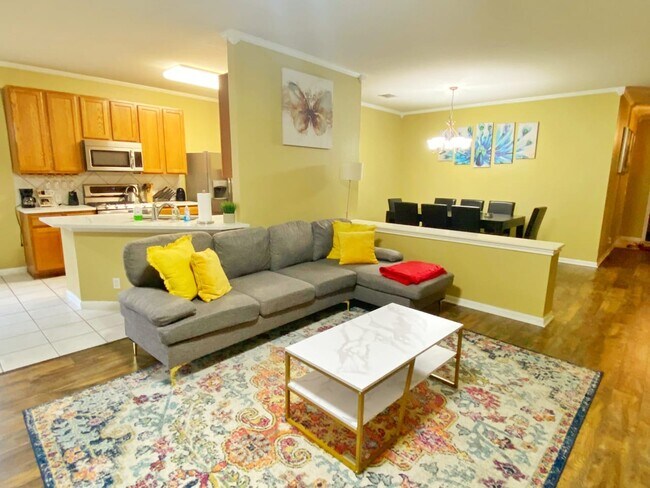 Foto del edificio - 4021 Barlow Dr