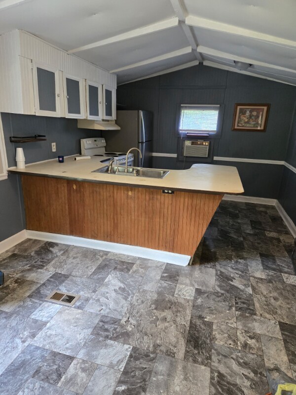 Foto del edificio - 144 Oaktree Ln