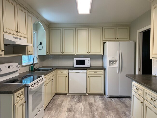 Building Photo - 309 Ronald Dr
