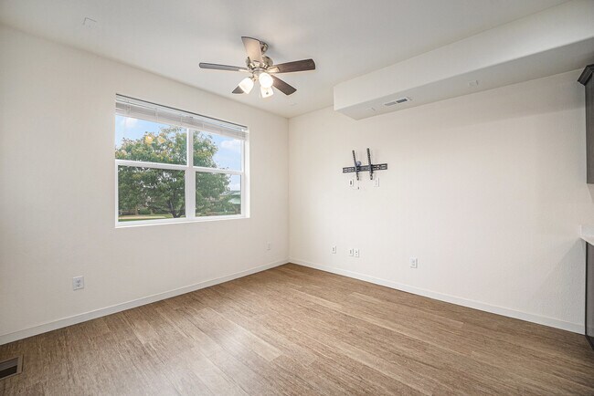 Foto del edificio - 9790 Clermont Ln
