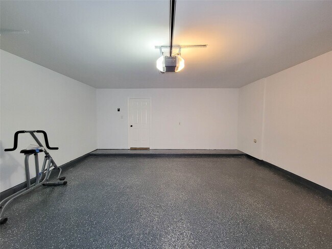 Foto del edificio - 3010 La Branch St