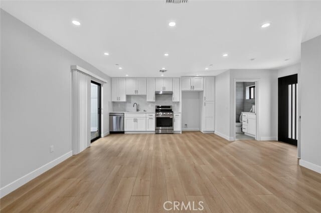 Building Photo - 12943 W Kilikia Dr