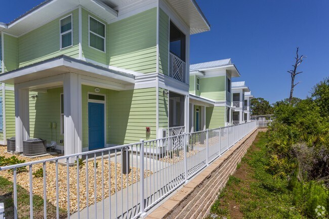 Foto del edificio - Lemon Bay Apartments