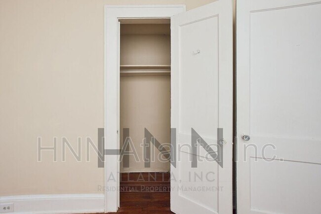 Foto del edificio - 439 North Highland Avenue Northeast