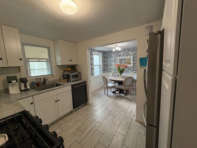 Foto del edificio - 216 Quincy Shore Dr