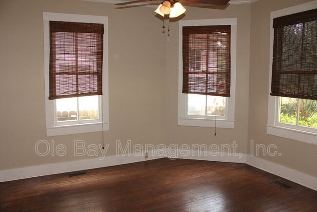 Building Photo - 1502 Church St