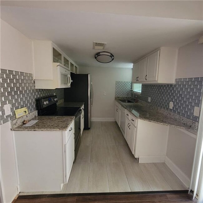 Building Photo - 3545 Old Chamblee Tucker Rd