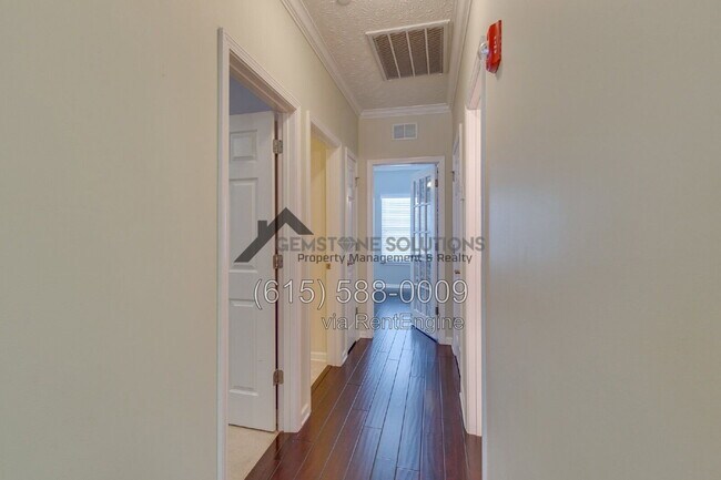 Foto del edificio - 2022 Turning Wheel Ln