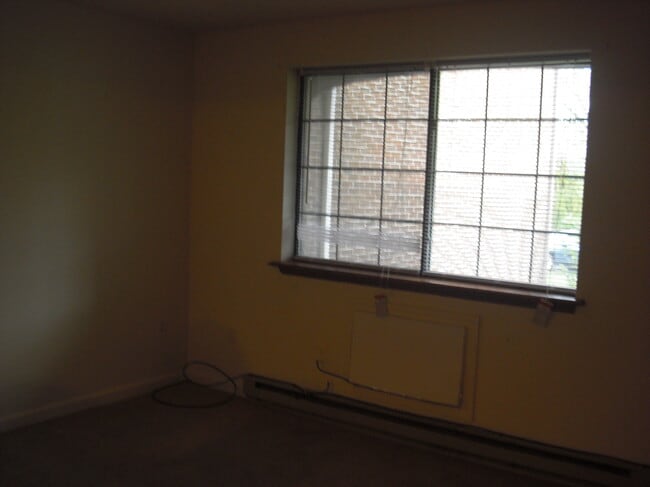 Foto del edificio - 150 Mark Ln