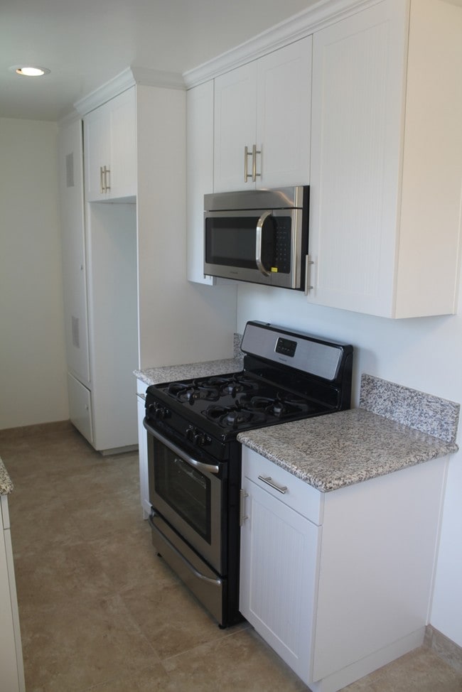 17905-17925 Crenshaw Blvd, Torrance, CA 90504 Apartments ...