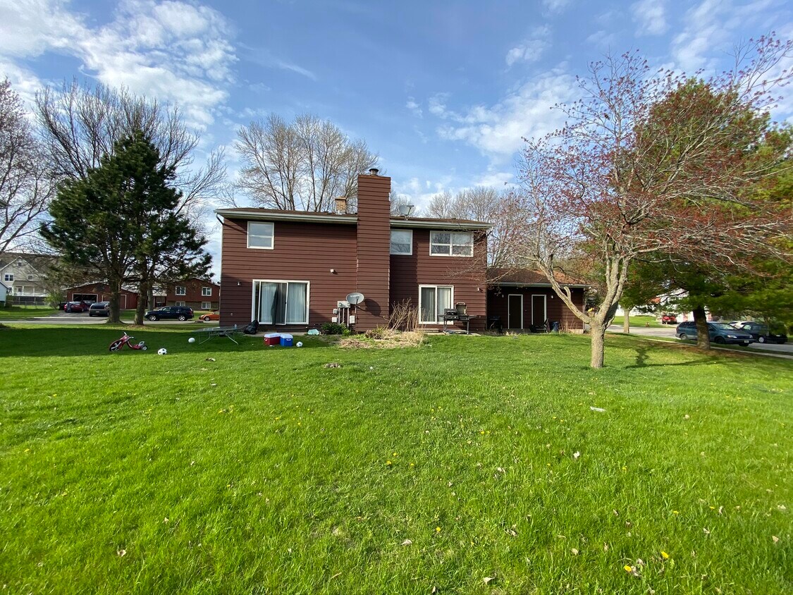 Building Photo - 6603 Tottenham Rd