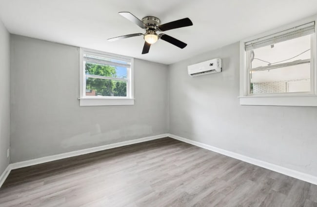 Building Photo - 6528 Premier Dr