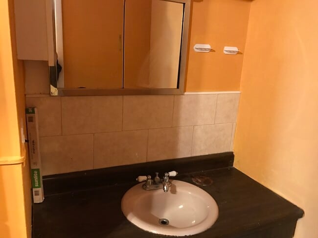 Foto del edificio - 9504 Jamaica Ave