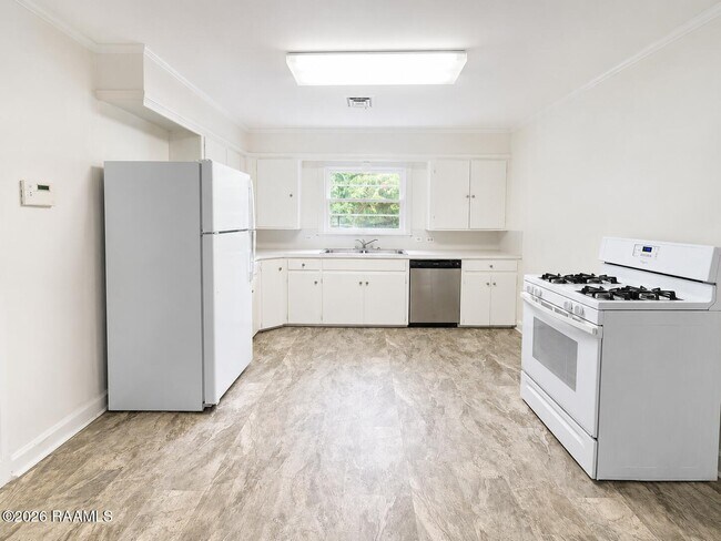 Foto del edificio - 116 Oak Crest Dr