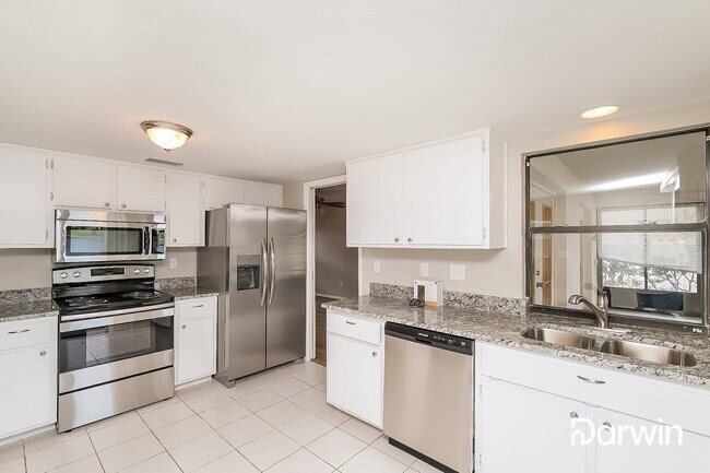 Building Photo - 8217 Tahr Ave, New Port Richey, FL 34655