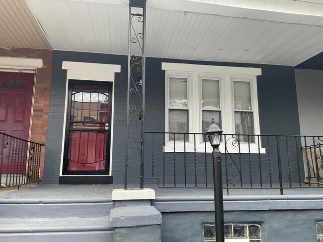 Foto del edificio - 823 S Cecil St