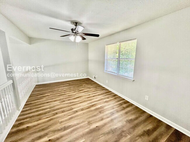 Foto del edificio - 5049 Donnell Way