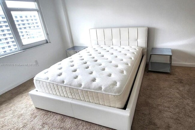 Building Photo - 5600 Collins Ave