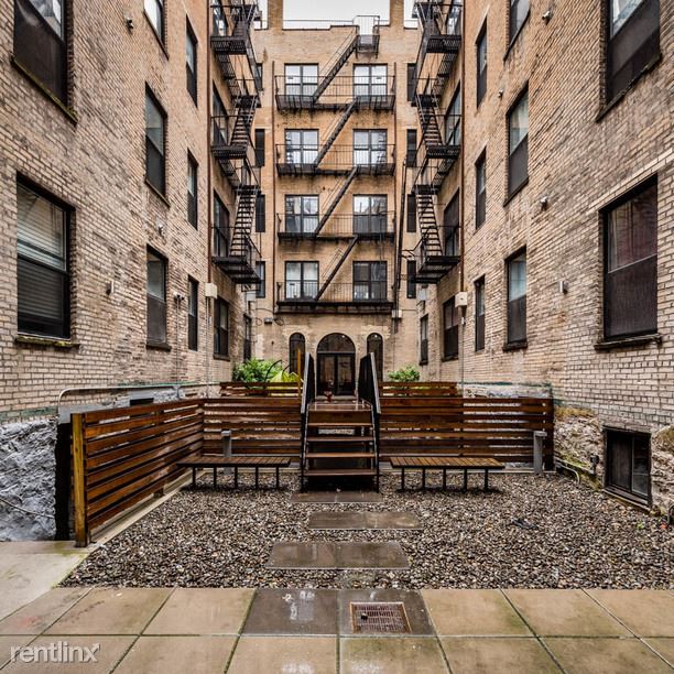 Building Photo - 1635 Putnam Ave