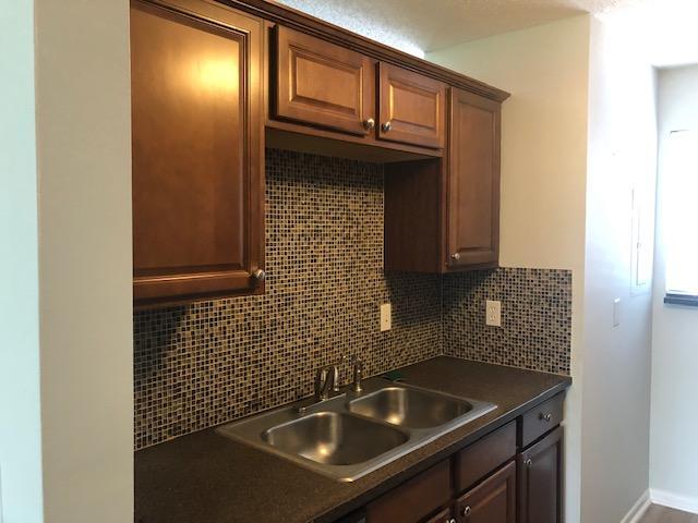 Building Photo - 5757 Deer Run Dr